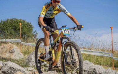 LARA PITA SE PROCLAMÓ CAMPEONA DE GALICIA JUNIOR MIENTRAS SIMÓN SUBIÓ AL PODIO EN LEZAMA